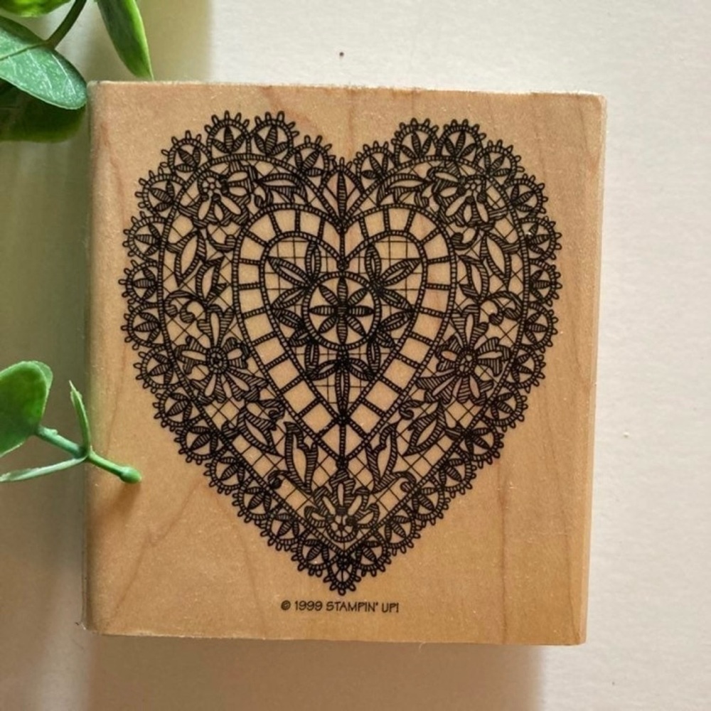 STAMPIN UP! • “Lace Heart” Wood Mounted Rubber Stamp